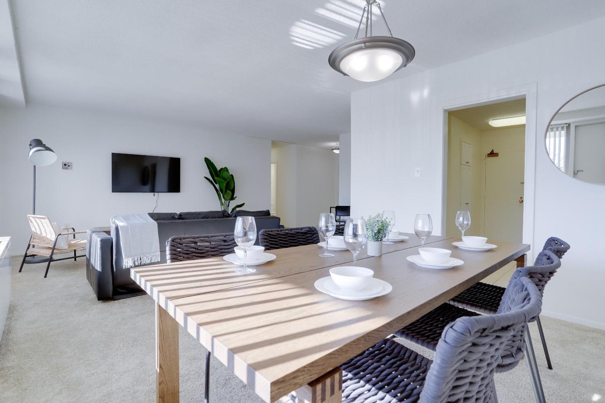 Spacious 2 Bedrooms Apt @Crystal City With Gym Arlington Exterior photo