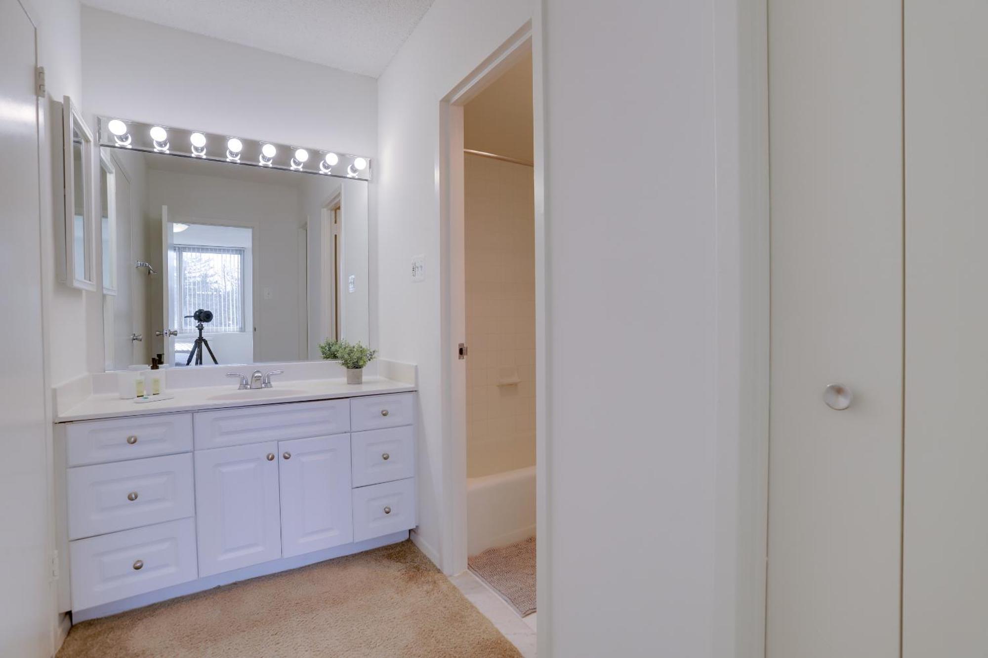 Spacious 2 Bedrooms Apt @Crystal City With Gym Arlington Exterior photo