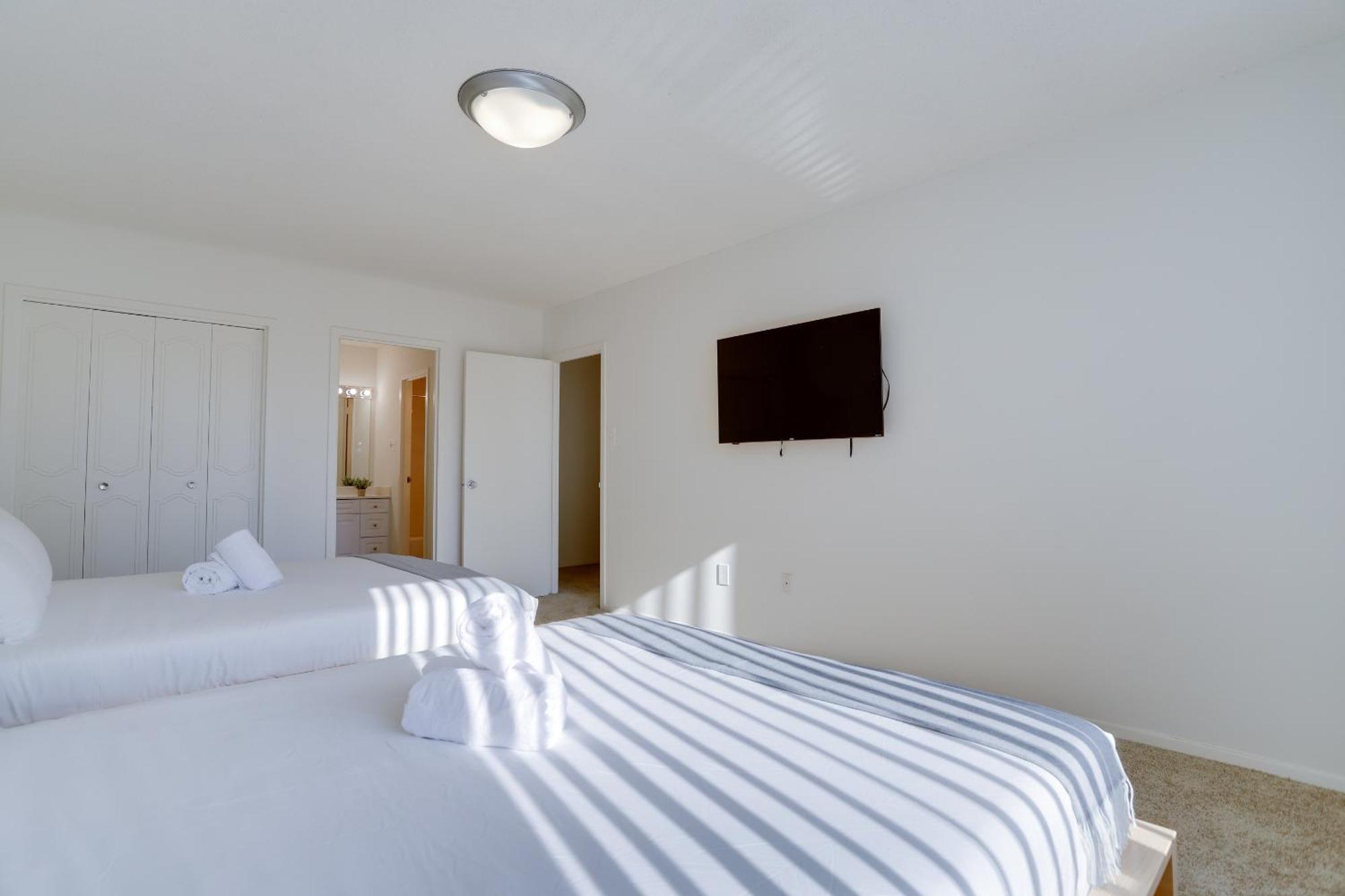 Spacious 2 Bedrooms Apt @Crystal City With Gym Arlington Exterior photo