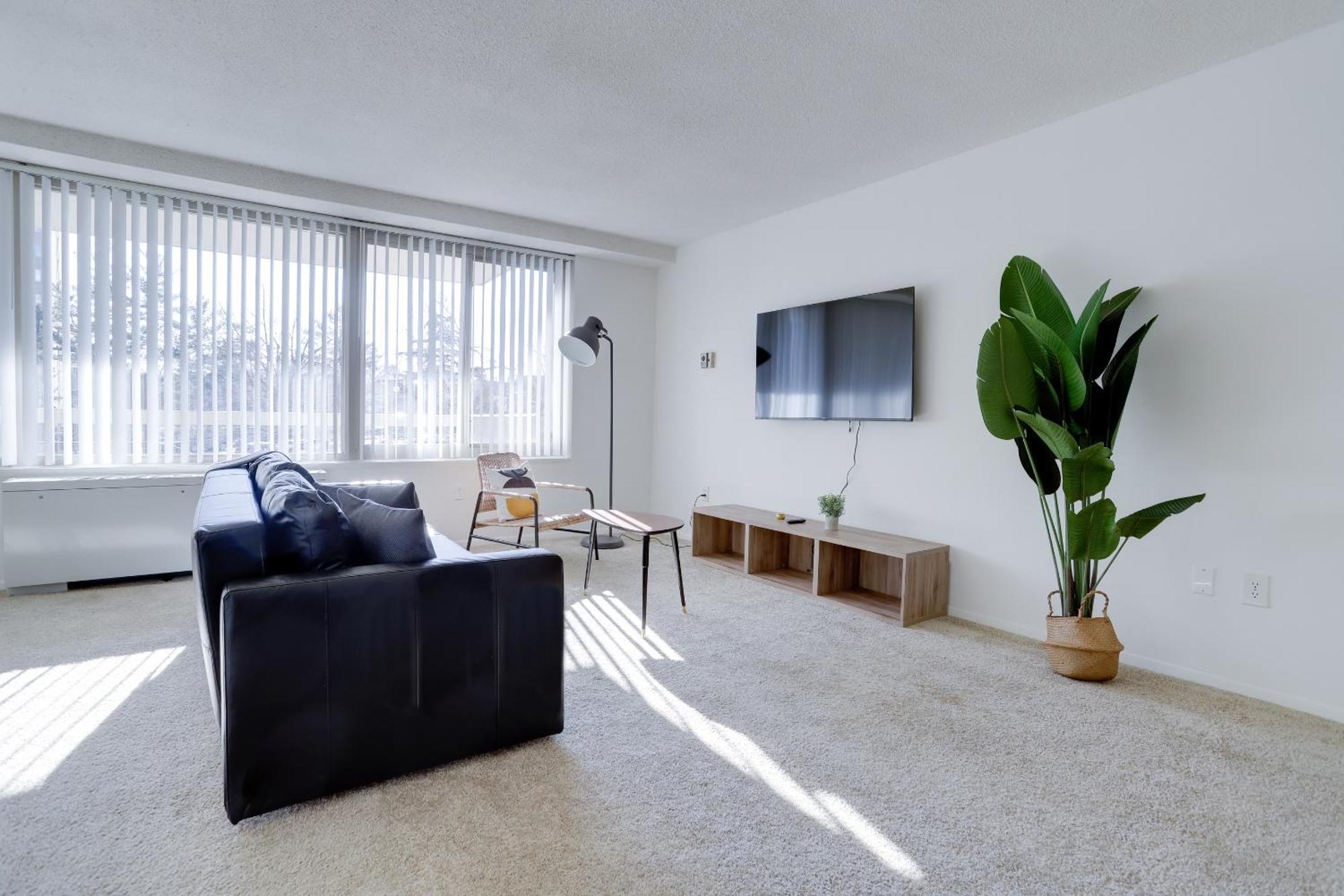 Spacious 2 Bedrooms Apt @Crystal City With Gym Arlington Exterior photo