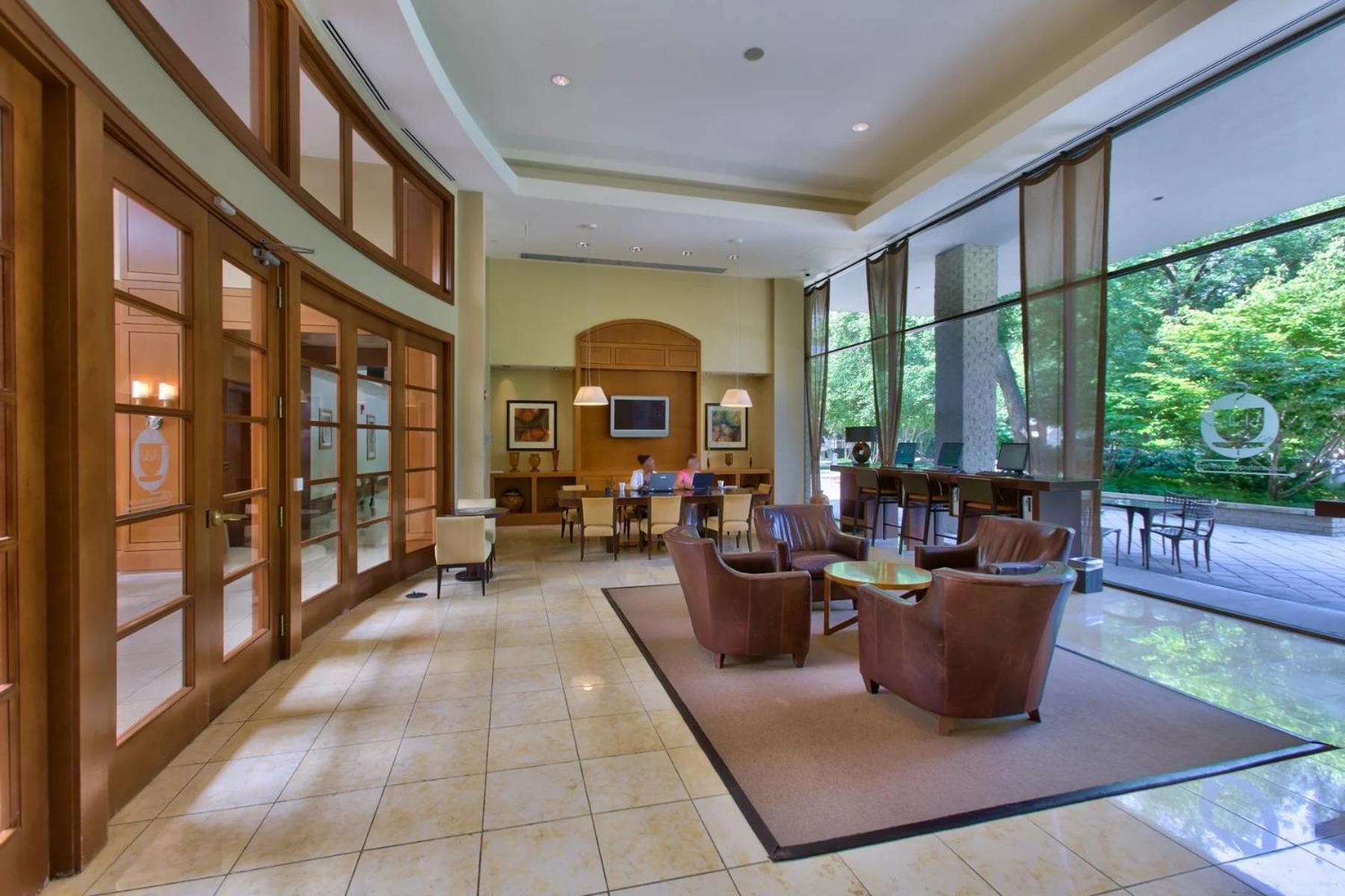 Spacious 2 Bedrooms Apt @Crystal City With Gym Arlington Exterior photo